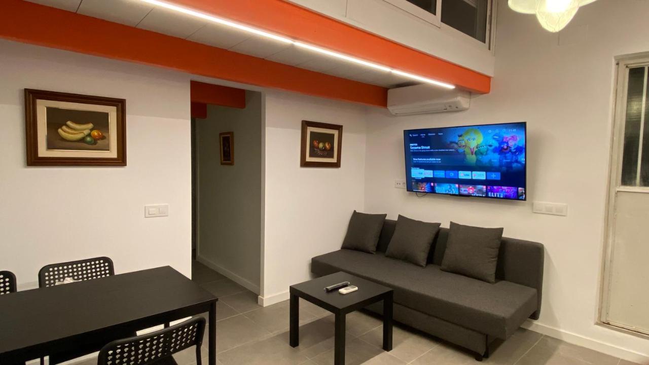 Apartamentos Playa Badalona Luaran gambar