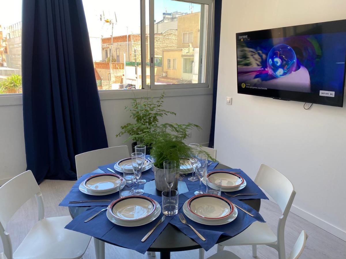 Apartamentos Playa Badalona Luaran gambar