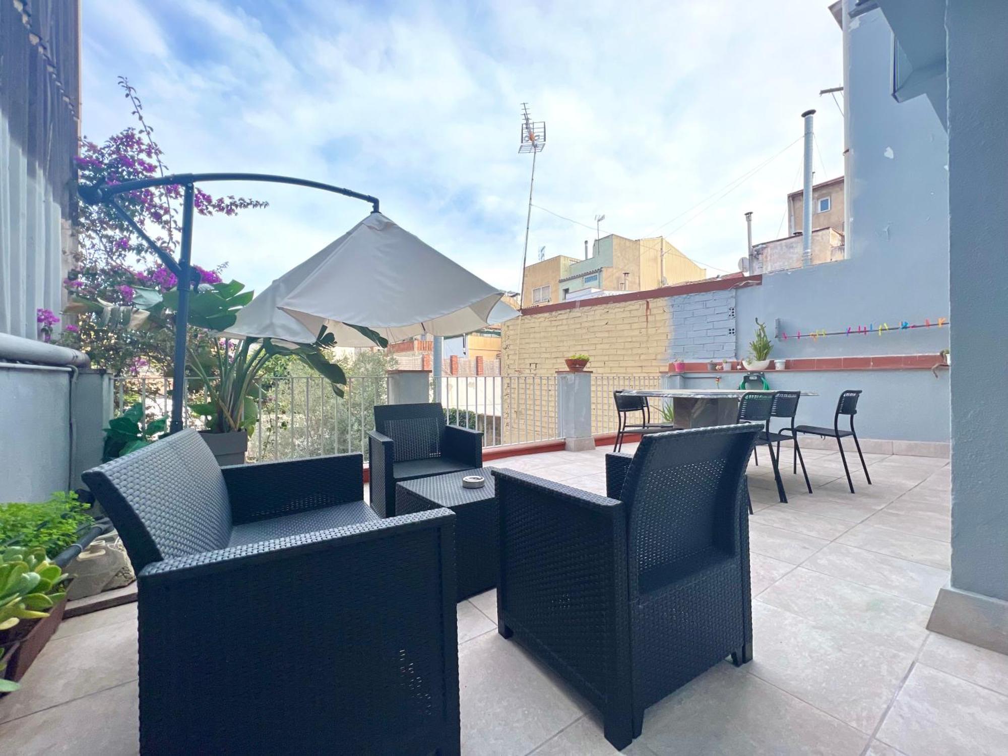 Apartamentos Playa Badalona Luaran gambar